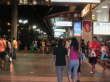 Am Abend auf der Orchard Road.